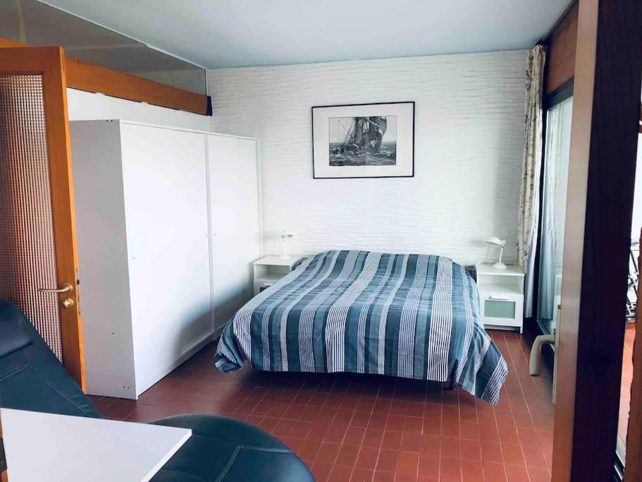 Sur La Plage, Vue Sur Mer, Spacieux T3 Au Calme Saint-Cyprien  Exterior photo